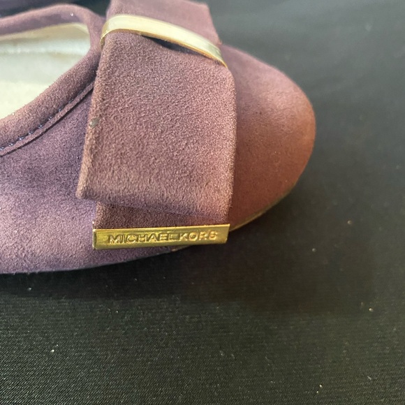 MICHAEL KORS LADIES FLATS SIZE 7.5 M - Picture 7 of 8
